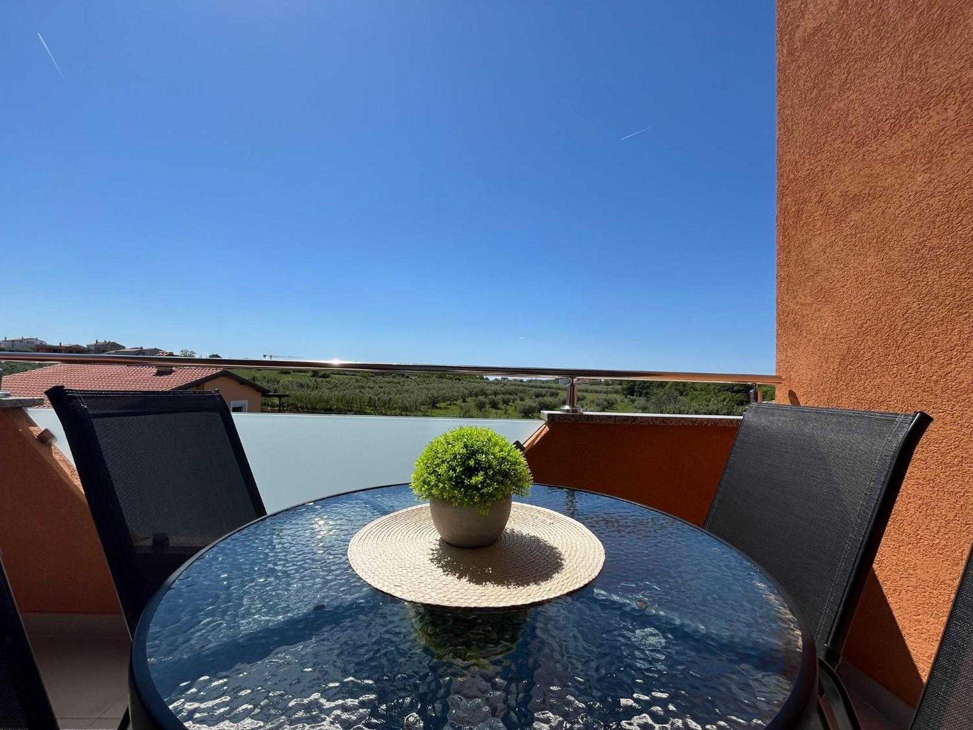 Apartments Contessa Новиград Екстериор снимка
