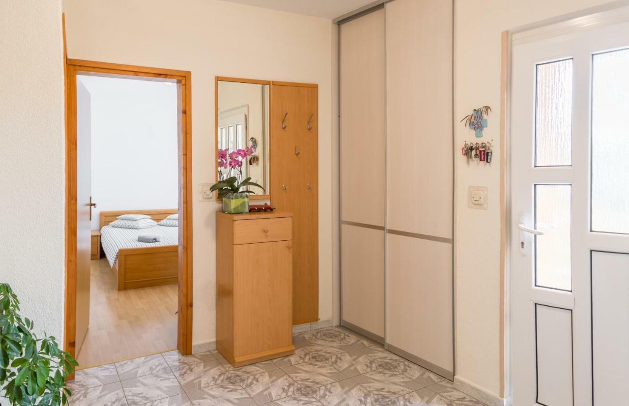 Apartments Contessa Новиград Екстериор снимка