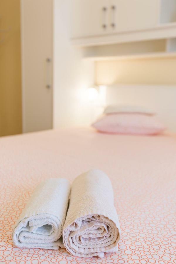 Apartments Contessa Новиград Екстериор снимка